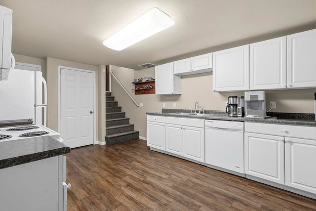 109 6th St. NW, Minot, ND 58703