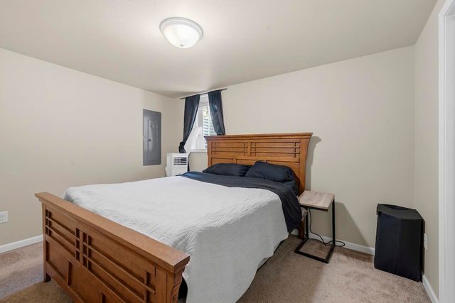 109 6th St. NW, Minot, ND 58703
