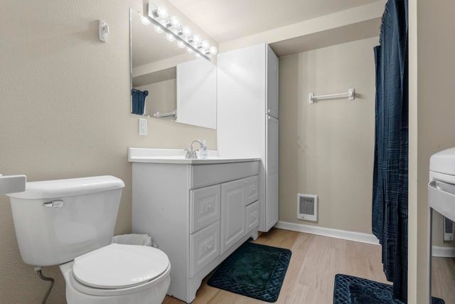 109 6th St. NW, Minot, ND 58703