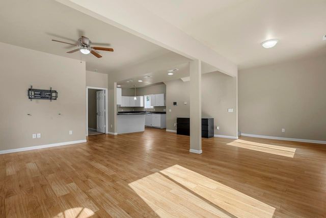 109 6th St. NW, Minot, ND 58703