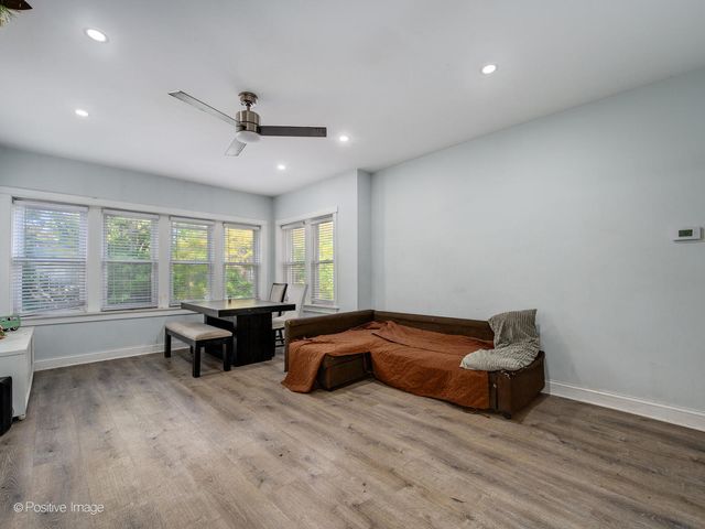 6423 N Leavitt Street, Chicago, IL 60645