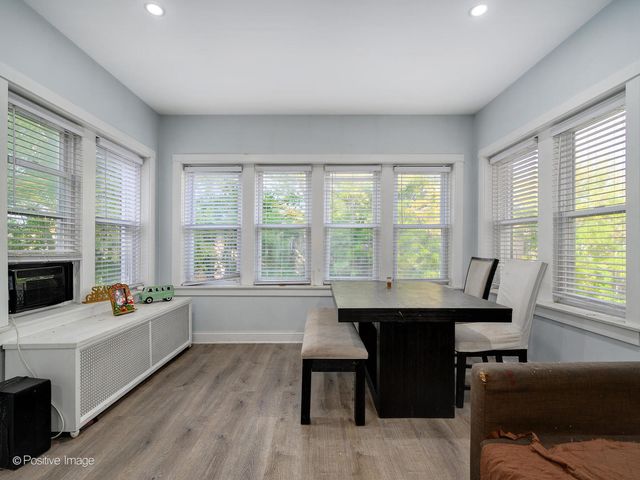 6423 N Leavitt Street, Chicago, IL 60645