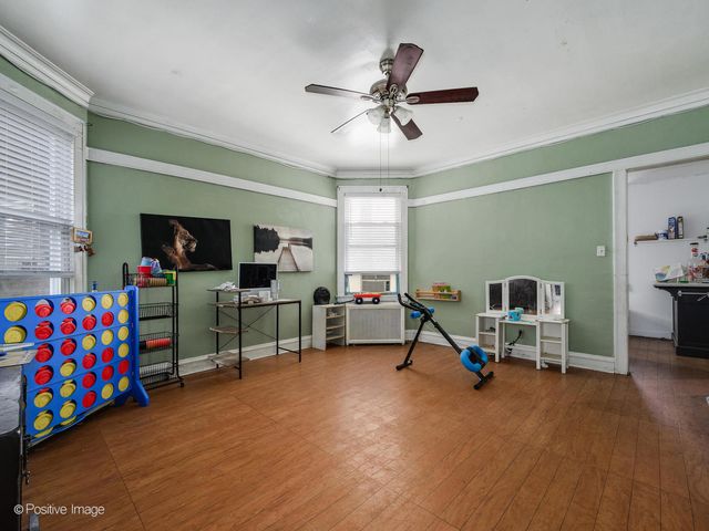 6423 N Leavitt Street, Chicago, IL 60645