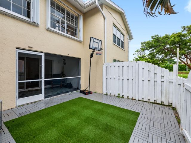 220 Foxtail Drive G, Greenacres, FL 33415