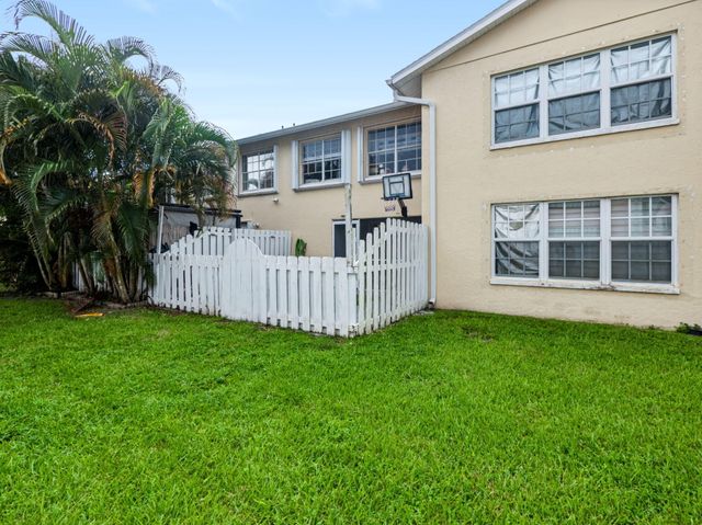 220 Foxtail Drive G, Greenacres, FL 33415
