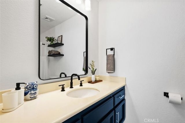 20553 S Vermont Avenue 6, Torrance, CA 90502