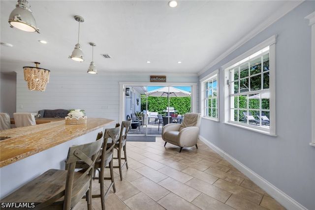 841 107th AVE N, Naples, FL 34108