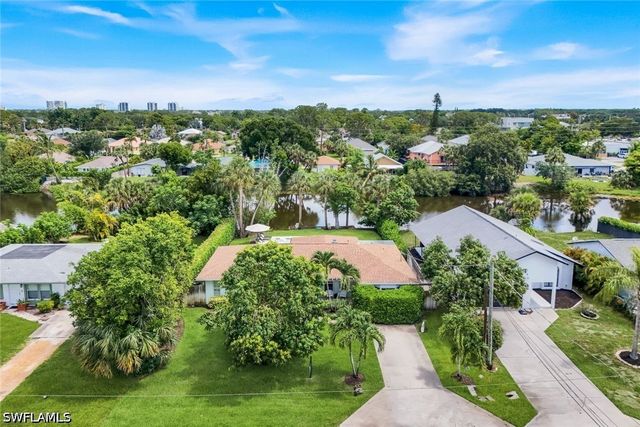 841 107th AVE N, Naples, FL 34108