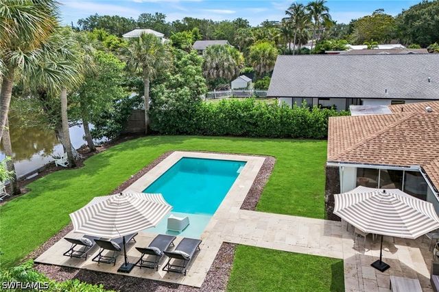 841 107th AVE N, Naples, FL 34108