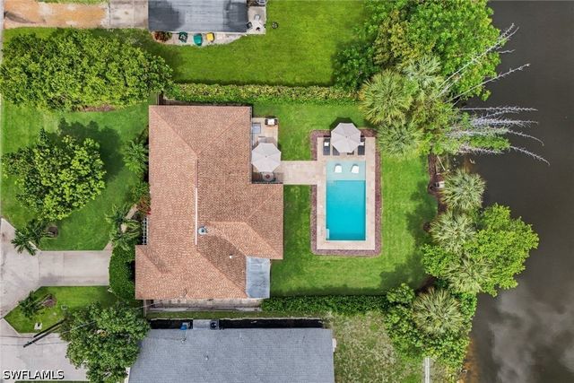 841 107th AVE N, Naples, FL 34108