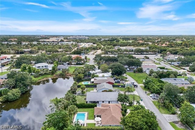 841 107th AVE N, Naples, FL 34108