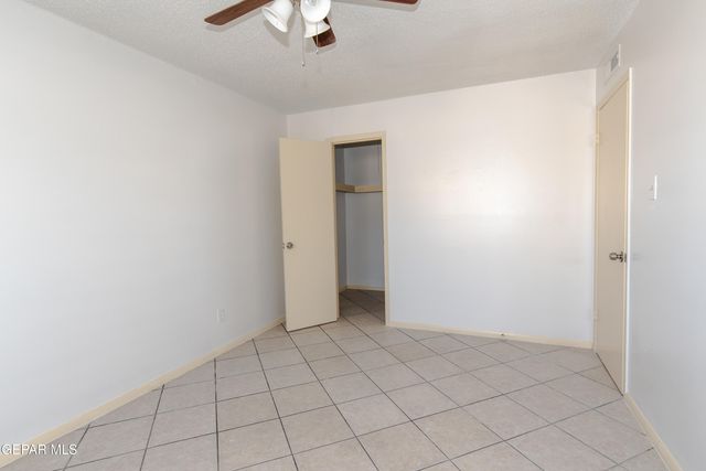 6400 Edgemere Boulevard 34, El Paso, TX 79925