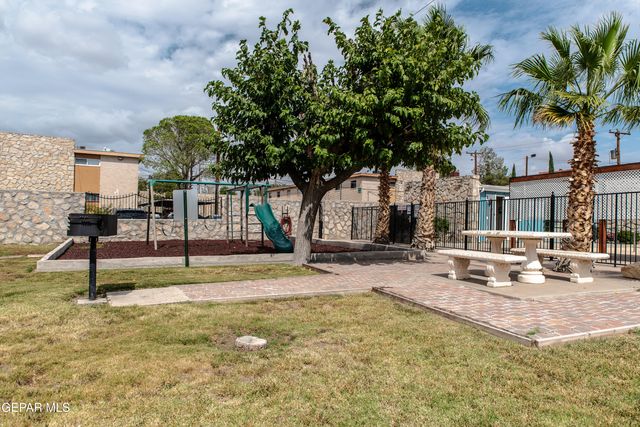 6400 Edgemere Boulevard 34, El Paso, TX 79925