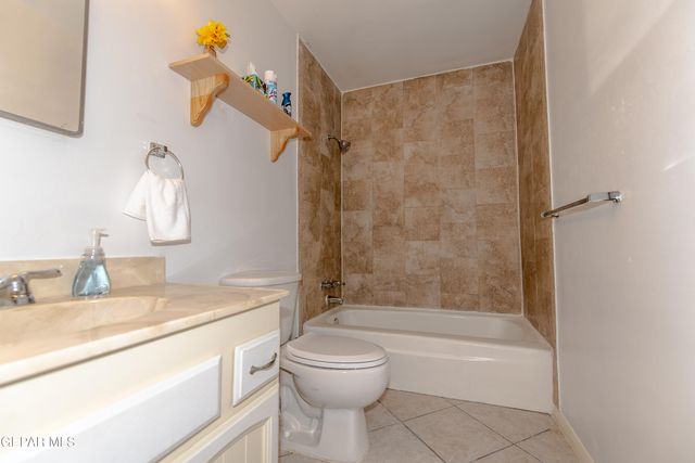 6400 Edgemere Boulevard 34, El Paso, TX 79925