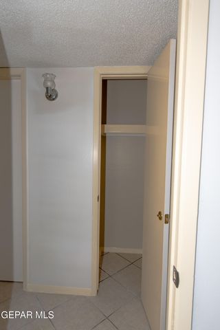 6400 Edgemere Boulevard 34, El Paso, TX 79925