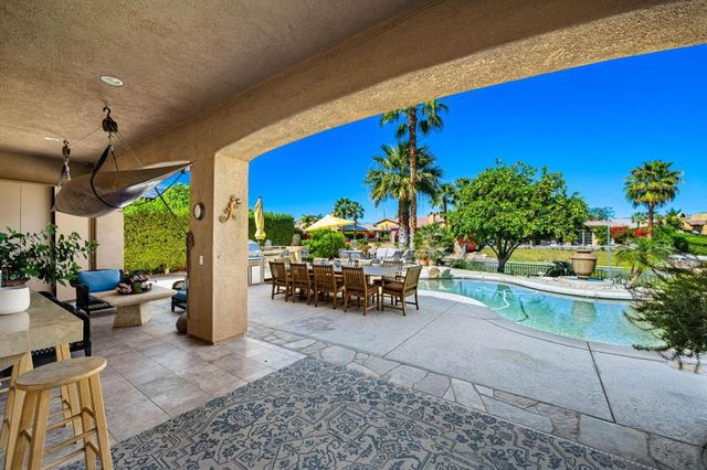 10 Via Santa Velera, Rancho Mirage, CA 92270