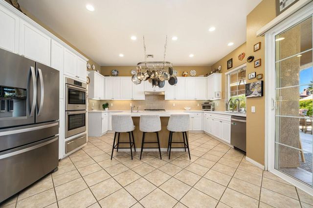 10 Via Santa Velera, Rancho Mirage, CA 92270