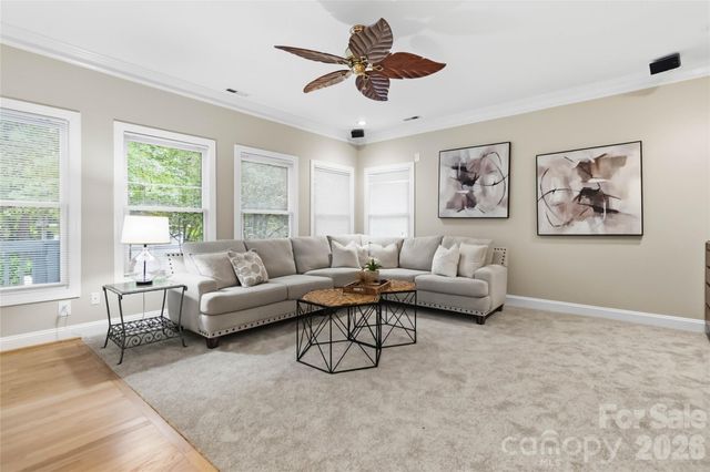 325 Enchanted Drive, Matthews, NC 28104