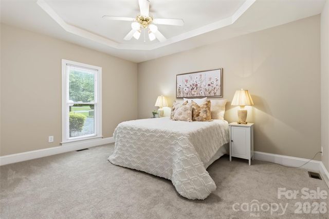 325 Enchanted Drive, Matthews, NC 28104
