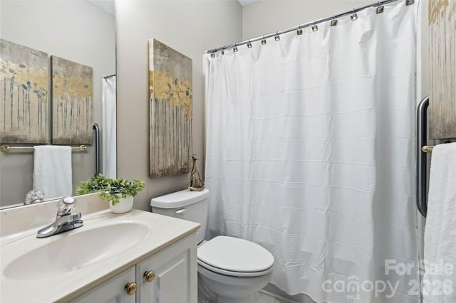 325 Enchanted Drive, Matthews, NC 28104