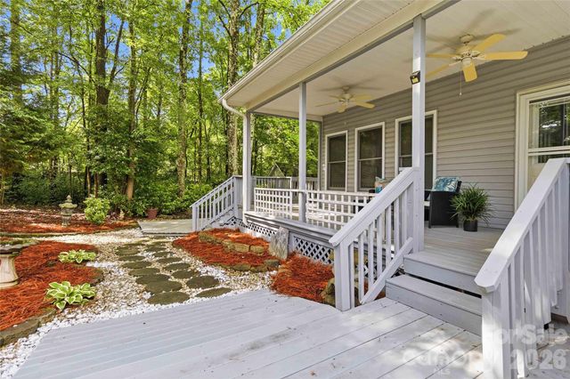 325 Enchanted Drive, Matthews, NC 28104