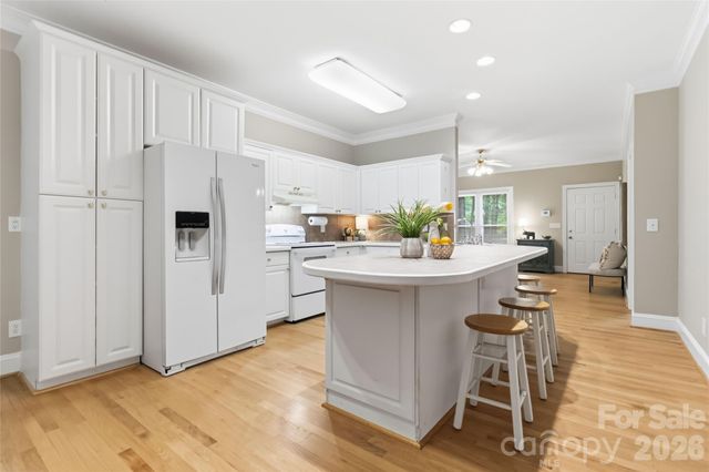325 Enchanted Drive, Matthews, NC 28104