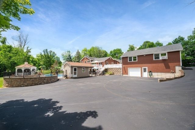 4 Fern Avenue, Amesbury, MA 01913
