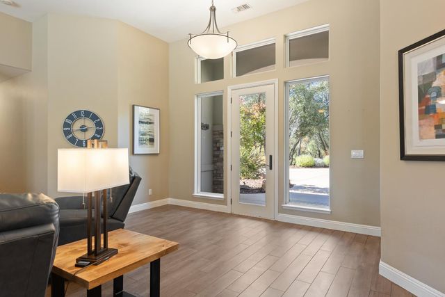 11210 Valle Vista Ct, Auburn, CA 95603