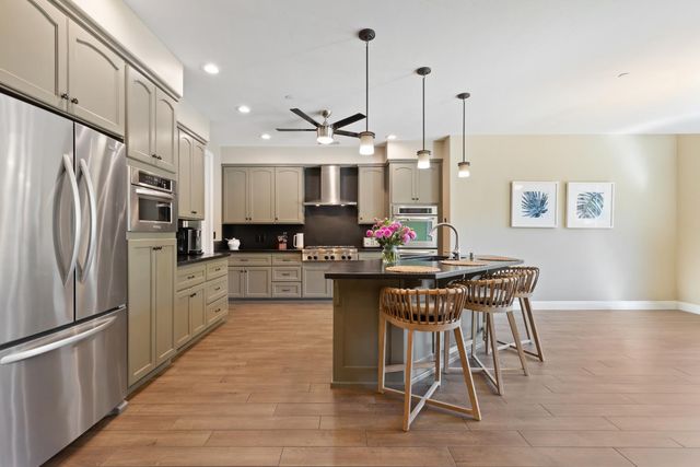 11210 Valle Vista Ct, Auburn, CA 95603