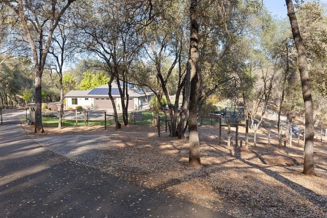 11210 Valle Vista Ct, Auburn, CA 95603