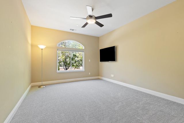 11210 Valle Vista Ct, Auburn, CA 95603
