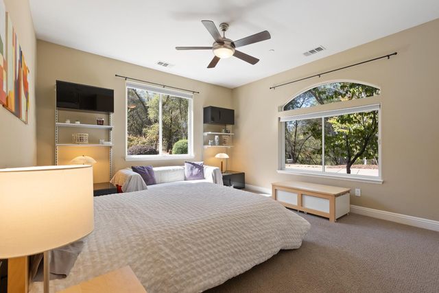11210 Valle Vista Ct, Auburn, CA 95603