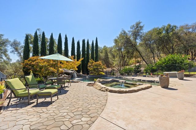 11210 Valle Vista Ct, Auburn, CA 95603
