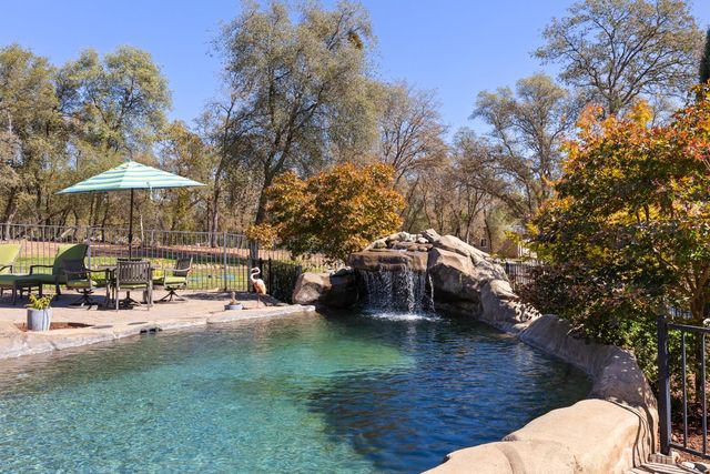 11210 Valle Vista Ct, Auburn, CA 95603