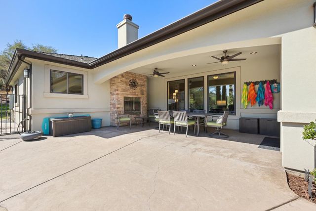 11210 Valle Vista Ct, Auburn, CA 95603
