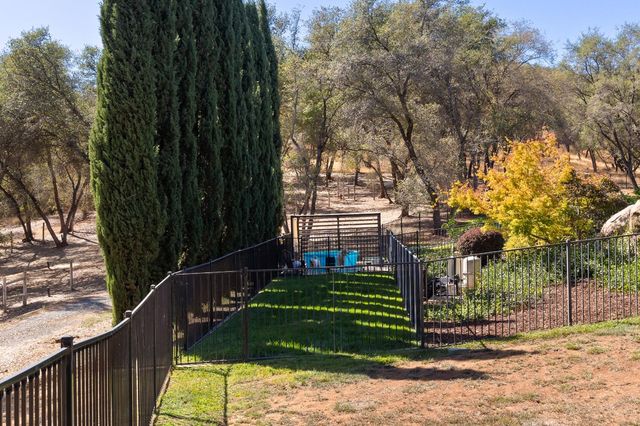 11210 Valle Vista Ct, Auburn, CA 95603