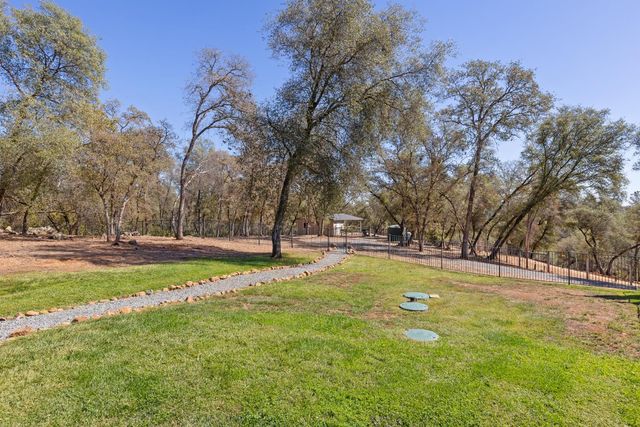 11210 Valle Vista Ct, Auburn, CA 95603
