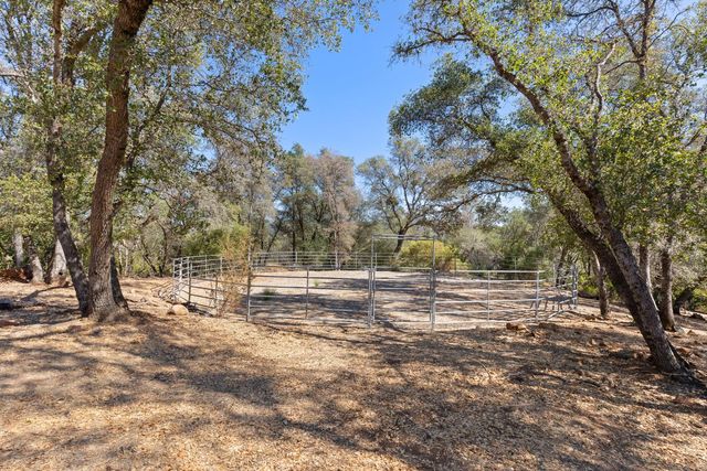 11210 Valle Vista Ct, Auburn, CA 95603