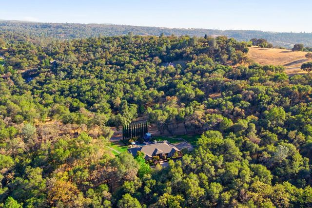 11210 Valle Vista Ct, Auburn, CA 95603