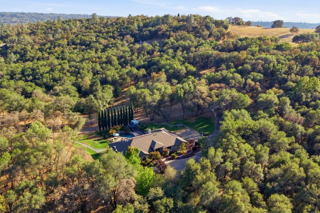 11210 Valle Vista Ct, Auburn, CA 95603