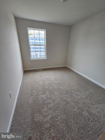 4 ELLIOT LN, Westampton, NJ 08060