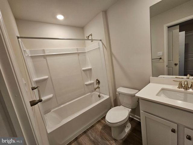 4 ELLIOT LN, Westampton, NJ 08060