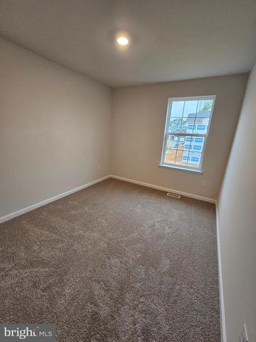 4 ELLIOT LN, Westampton, NJ 08060