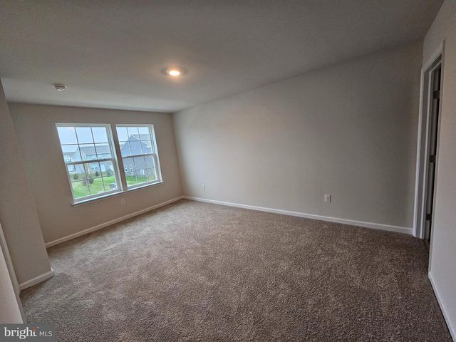 4 ELLIOT LN, Westampton, NJ 08060