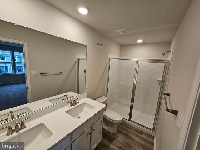 4 ELLIOT LN, Westampton, NJ 08060
