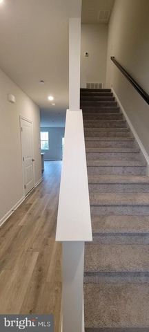 4 ELLIOT LN, Westampton, NJ 08060