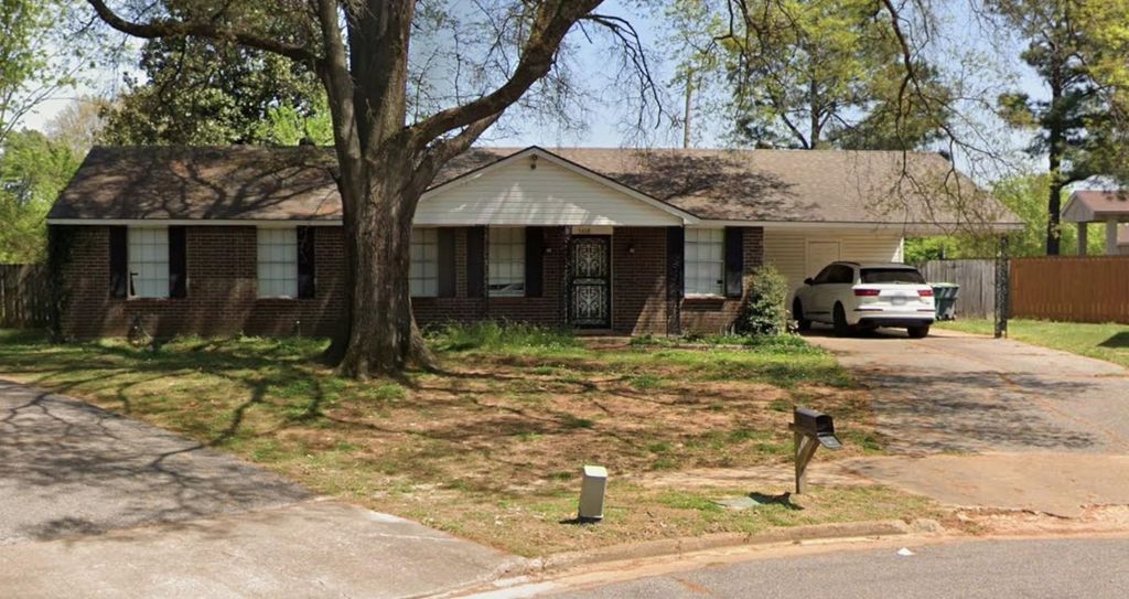3618 SHOREHAM DR, Memphis, TN 38118