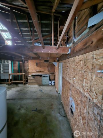 700 S 6th Street, Kelso, WA 98626