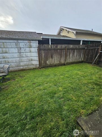 700 S 6th Street, Kelso, WA 98626