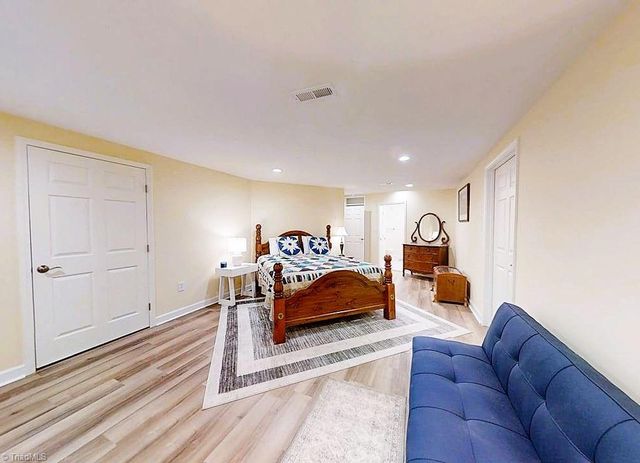 4495 Asbury Place Drive, Clemmons, NC 27012